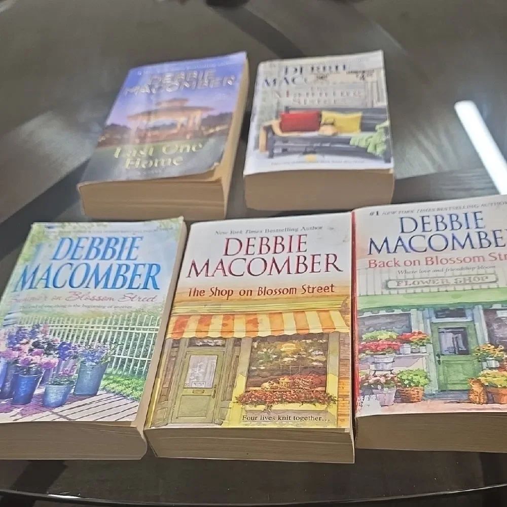 Debbie Macomber Book Set